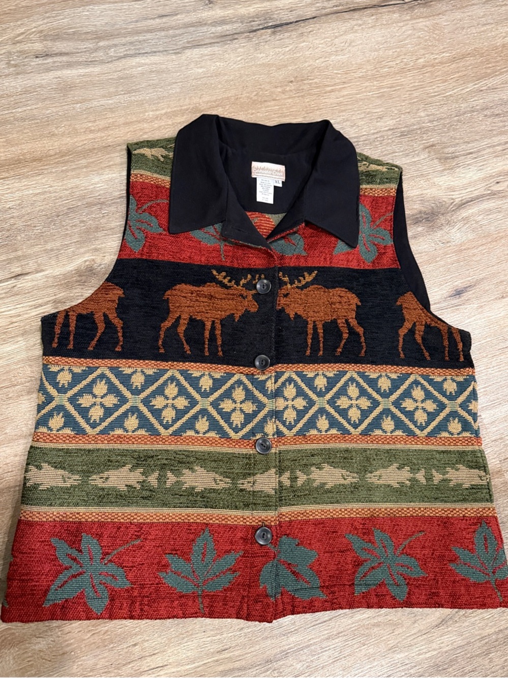Coldwater Creek Black-Collar Multicolor Outdoor Moose & Leaf Tapestry Vest